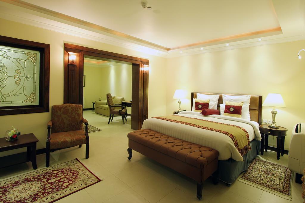 Suite at Faletti's hotel in Lahore